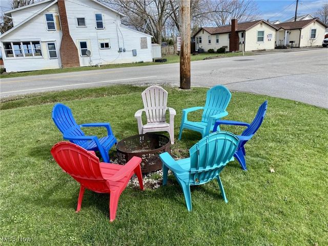 4772 Lake Road E, Geneva, OH 44041