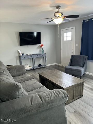 4772 Lake Road E, Geneva, OH 44041