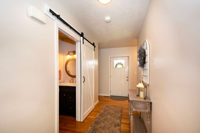 74 Christmas Tree Lane, Kingston, MA 02364