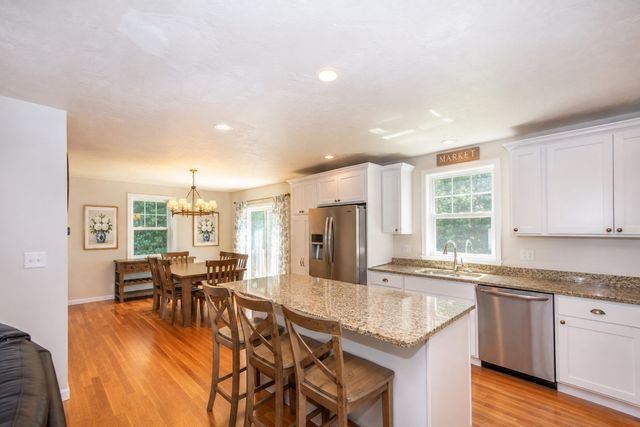 74 Christmas Tree Lane, Kingston, MA 02364