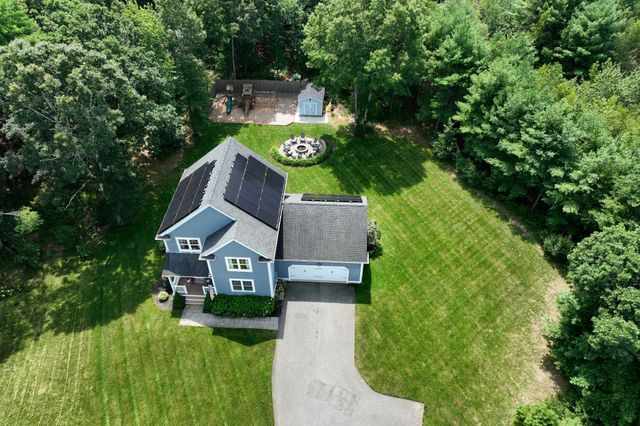 74 Christmas Tree Lane, Kingston, MA 02364