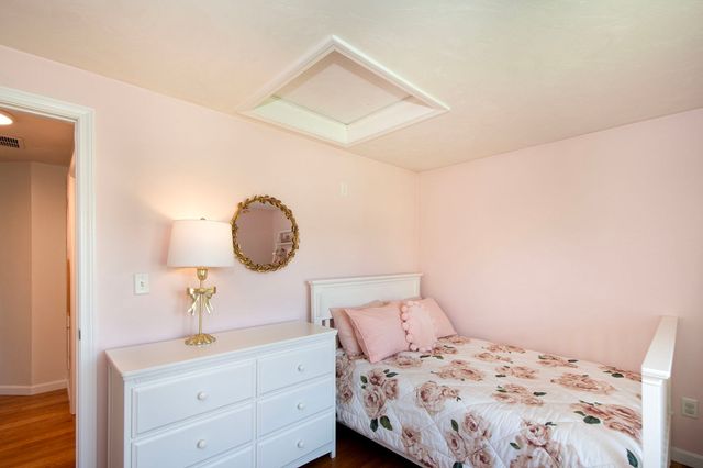 74 Christmas Tree Lane, Kingston, MA 02364