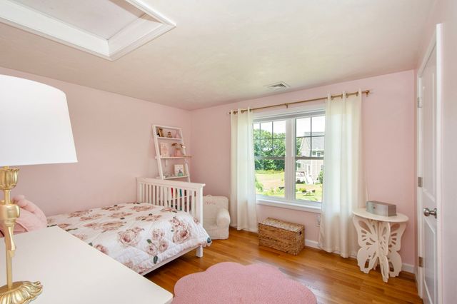 74 Christmas Tree Lane, Kingston, MA 02364