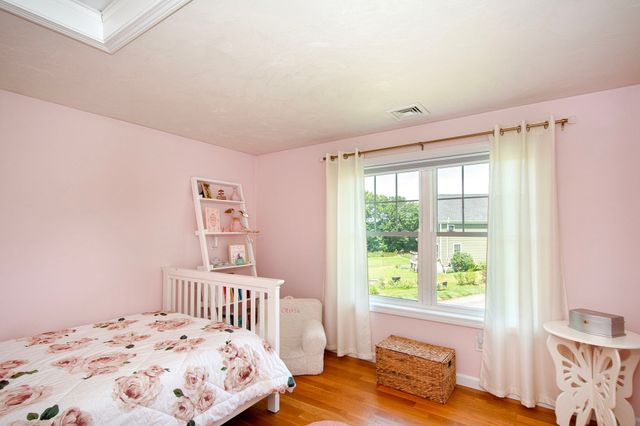 74 Christmas Tree Lane, Kingston, MA 02364