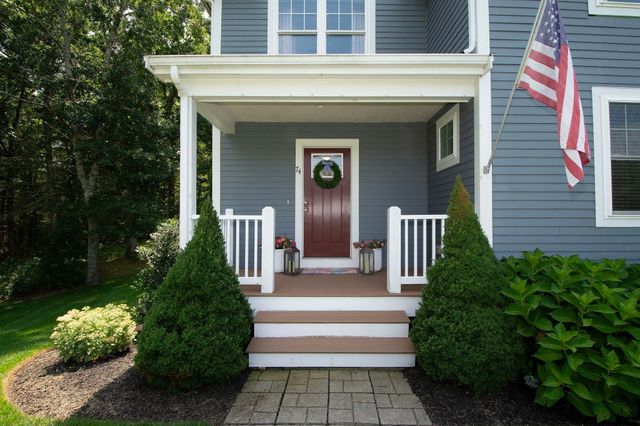 74 Christmas Tree Lane, Kingston, MA 02364