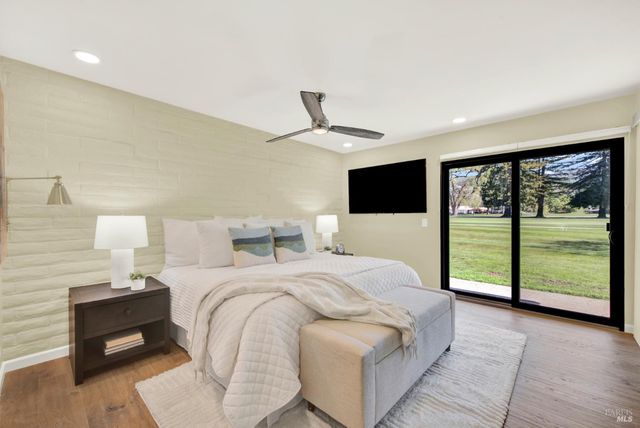 22 Fairways Dr, Napa, CA 94558