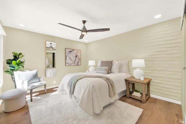 22 Fairways Dr, Napa, CA 94558