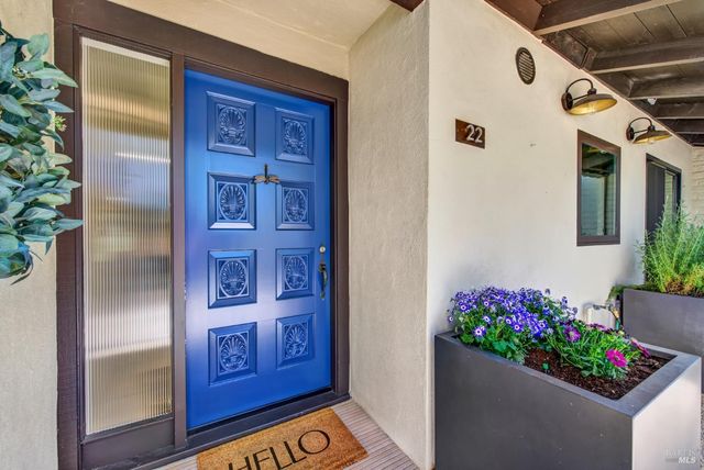 22 Fairways Dr, Napa, CA 94558