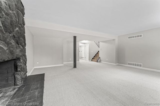 5910 Cedar Knoll Drive, Brighton, MI 48116