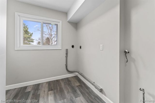 5910 Cedar Knoll Drive, Brighton, MI 48116