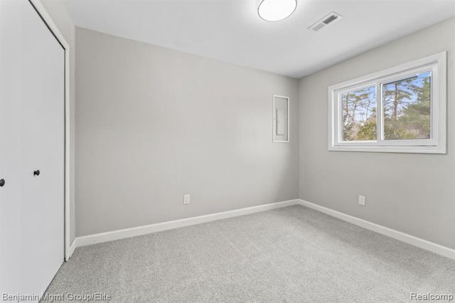 5910 Cedar Knoll Drive, Brighton, MI 48116