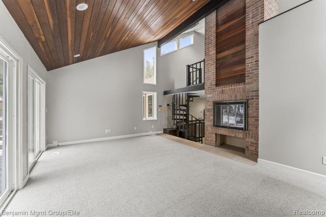 5910 Cedar Knoll Drive, Brighton, MI 48116