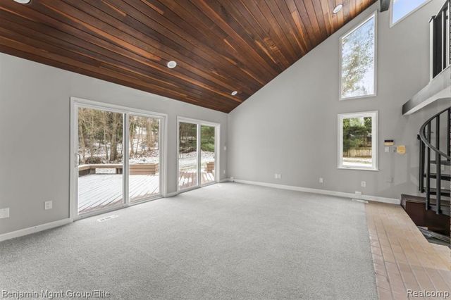 5910 Cedar Knoll Drive, Brighton, MI 48116