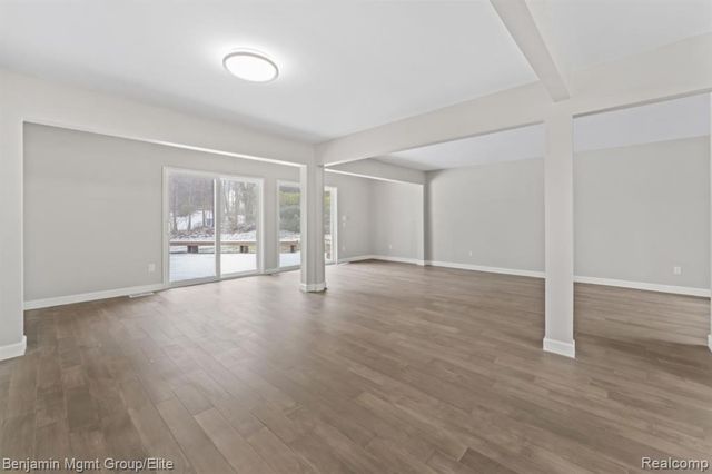 5910 Cedar Knoll Drive, Brighton, MI 48116