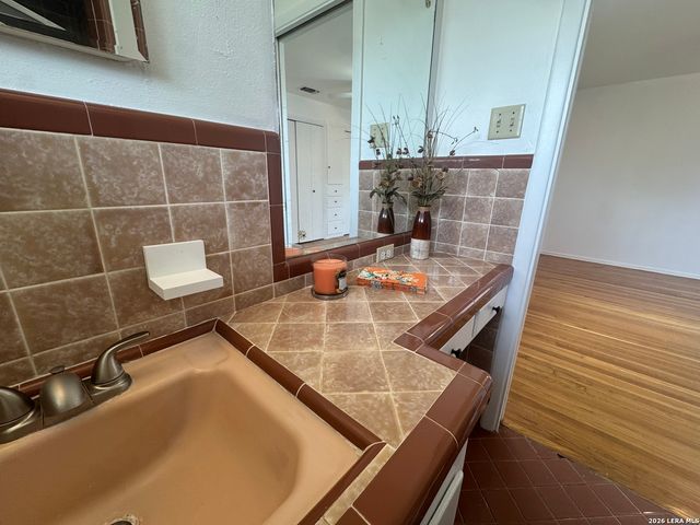 4714 Allegheny Dr., San Antonio, TX 78229