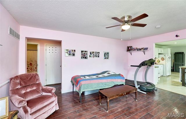 400 Julie Court, Elsberry, MO 63343