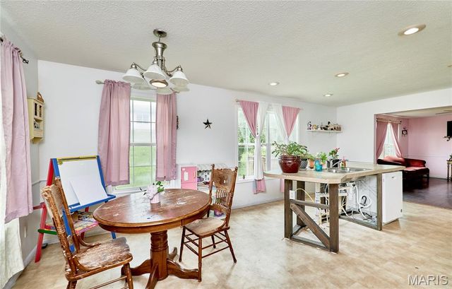 400 Julie Court, Elsberry, MO 63343