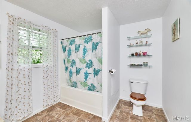 400 Julie Court, Elsberry, MO 63343