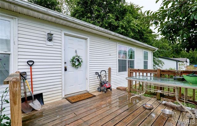 400 Julie Court, Elsberry, MO 63343