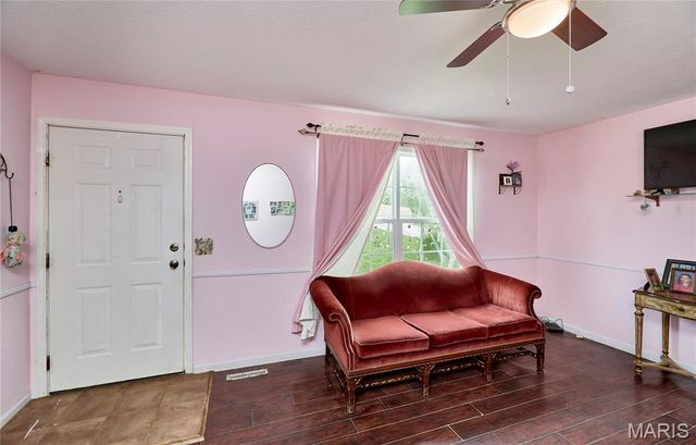 400 Julie Court, Elsberry, MO 63343