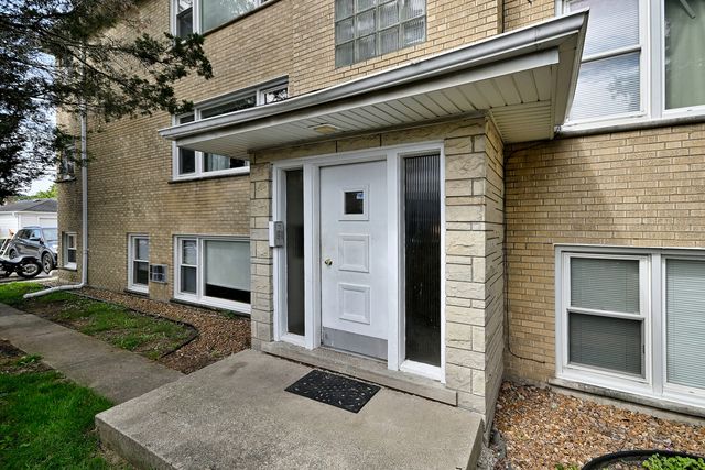 8609 W Grand Avenue, River Grove, IL 60171