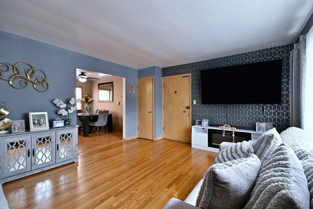 8609 W Grand Avenue, River Grove, IL 60171