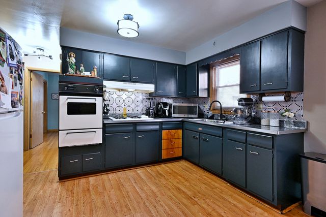 8609 W Grand Avenue, River Grove, IL 60171