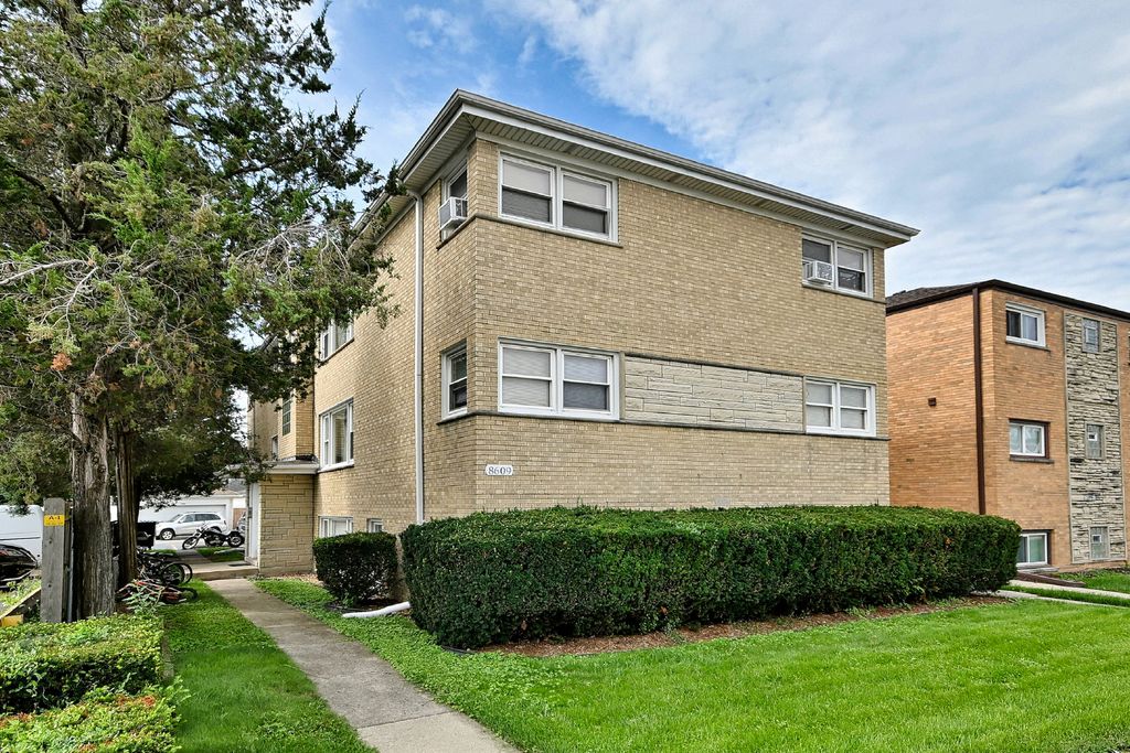 8609 W Grand Avenue, River Grove, IL 60171