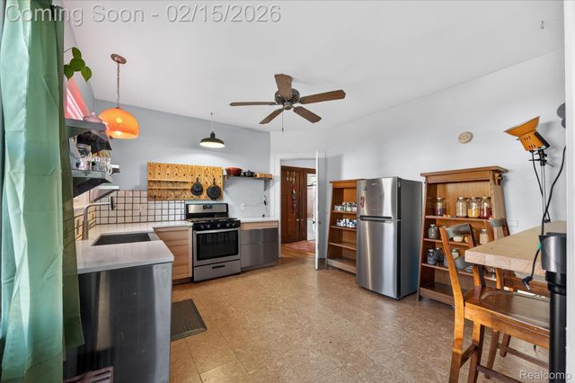 241 Moss Street, Highland Park, MI 48203