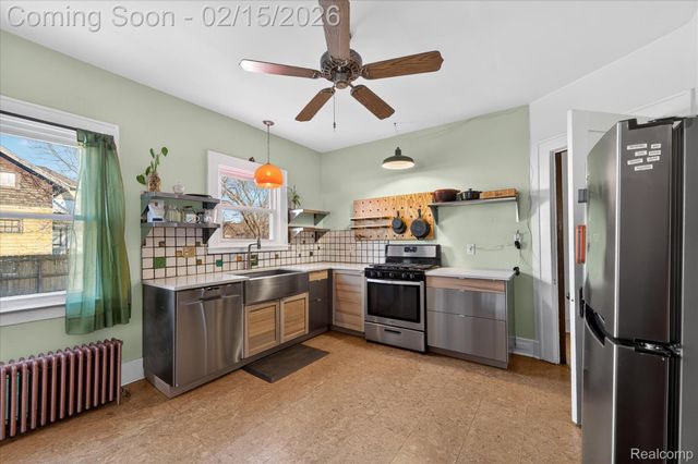 241 Moss Street, Highland Park, MI 48203