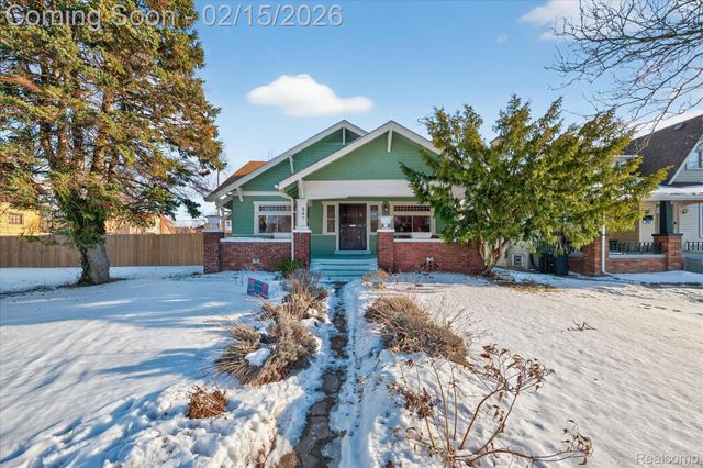 241 Moss Street, Highland Park, MI 48203