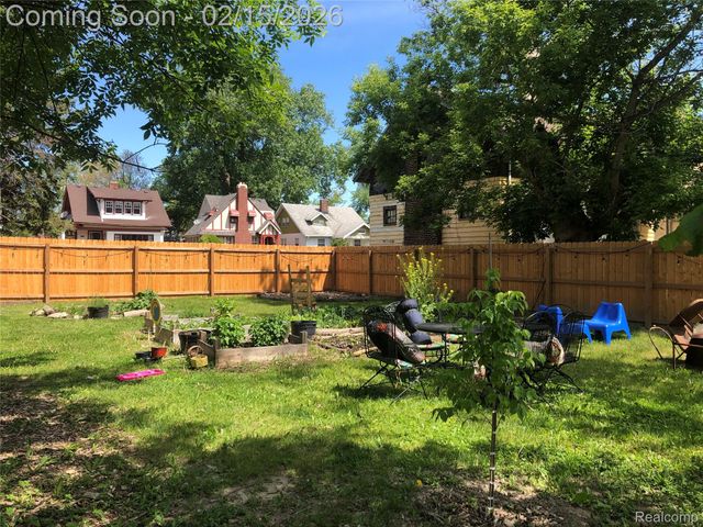 241 Moss Street, Highland Park, MI 48203