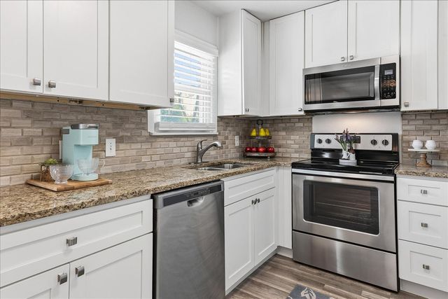 4517 Selkirk Drive, Fort Worth, TX 76109