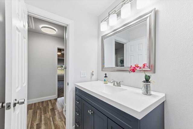 4517 Selkirk Drive, Fort Worth, TX 76109