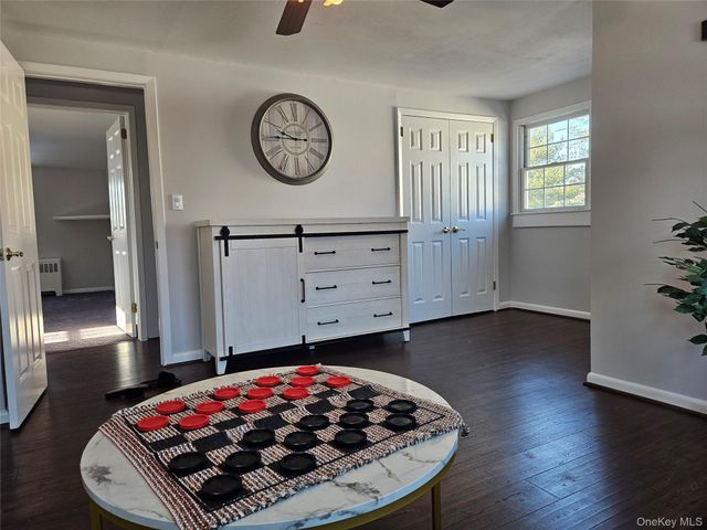 211 Iceland Drive, South Huntington, NY 11746