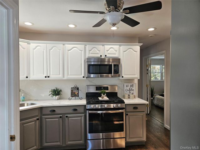 211 Iceland Drive, South Huntington, NY 11746