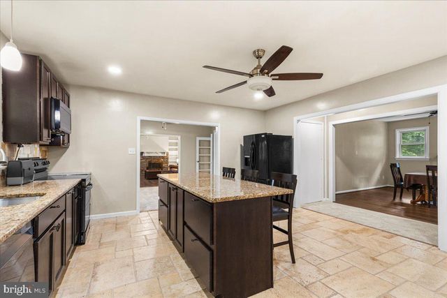 4 ORCHARD AVE, Bordentown, NJ 08505