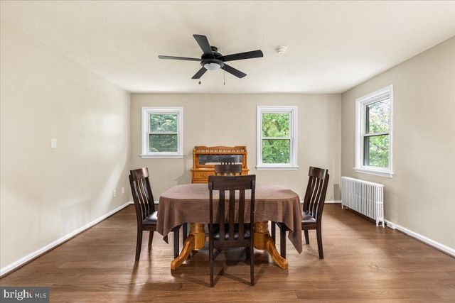 4 ORCHARD AVE, Bordentown, NJ 08505
