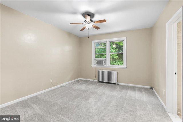 4 ORCHARD AVE, Bordentown, NJ 08505