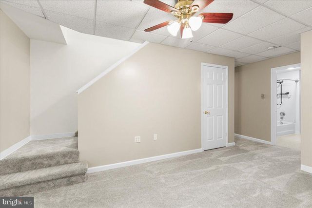4 ORCHARD AVE, Bordentown, NJ 08505