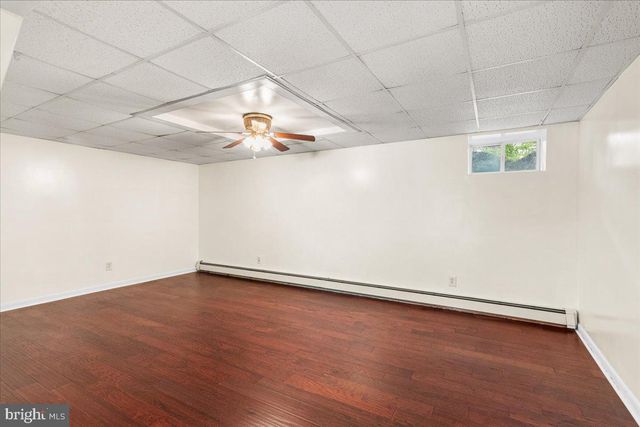4 ORCHARD AVE, Bordentown, NJ 08505