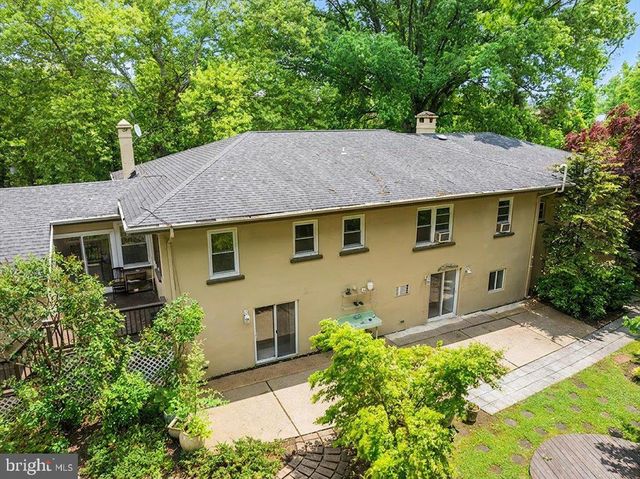 4 ORCHARD AVE, Bordentown, NJ 08505