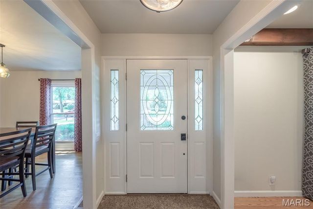 354 Greenbriar Lane, Ballwin, MO 63011
