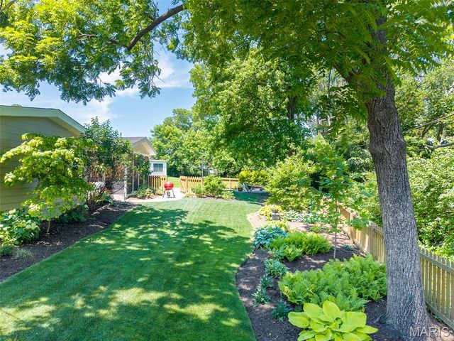 354 Greenbriar Lane, Ballwin, MO 63011