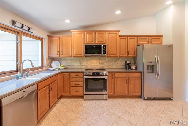 354 Greenbriar Lane, Ballwin, MO 63011