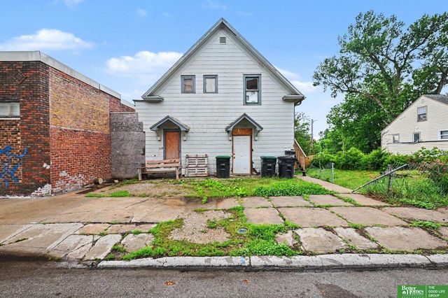 4201 Grand Avenue, Omaha, NE 68111