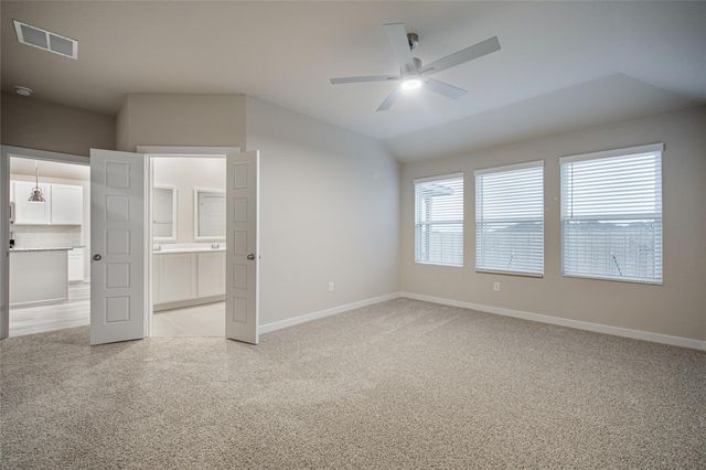 25525 Flora Bella LN, Elgin, TX 78621