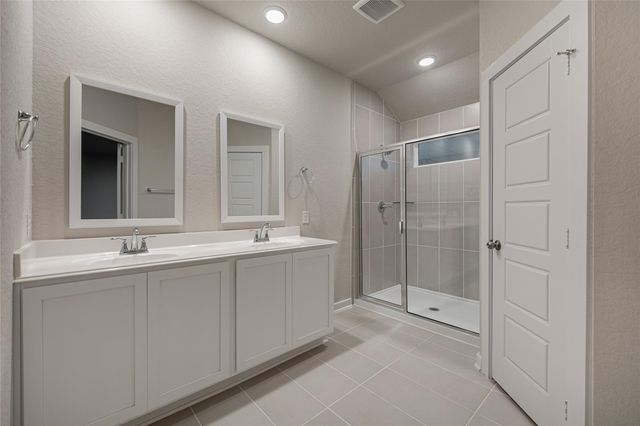 25525 Flora Bella LN, Elgin, TX 78621