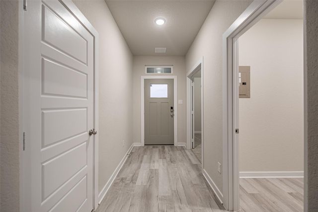 25525 Flora Bella LN, Elgin, TX 78621