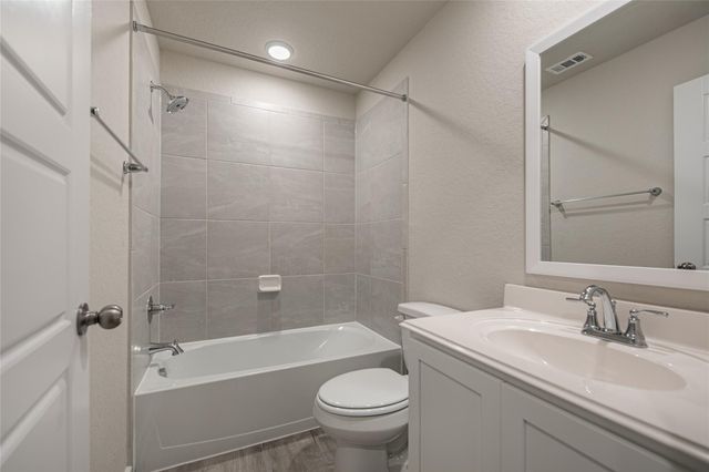 25525 Flora Bella LN, Elgin, TX 78621
